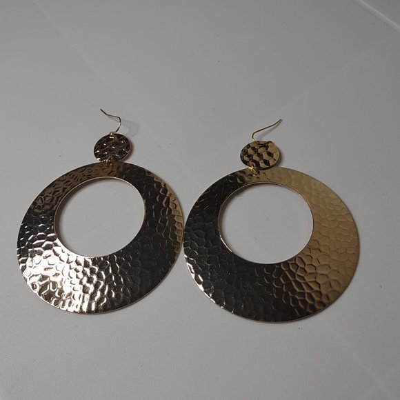 Large Round Gold Tone Metal Dangle Earrings - Picture 2 of 10